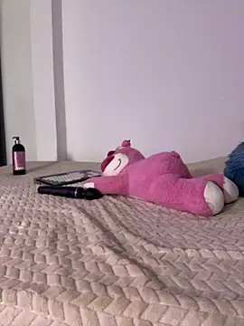 Bella01_ - Rub Pussy In DoggyStyle