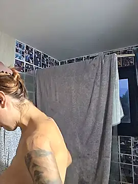 Kylie_blck - FlashTits+LivePic+1SurpriseVideo