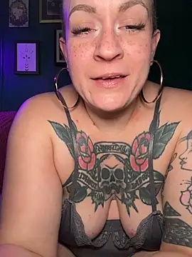 Quinnmariexo - BBC vs Werewolf toy fuck off show!
