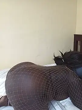 Bubble-butt888 - Slap ass open pussy laying sideways