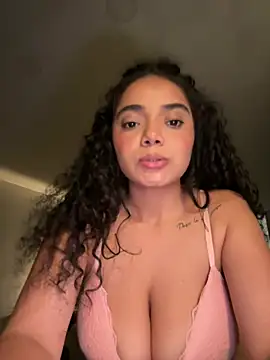 Curlyierr - BOOBS OUT 10MINUTS + OIL + AHEGAO