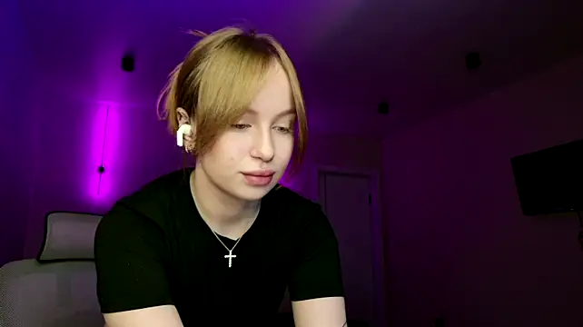 BunnyShinex - flash tits