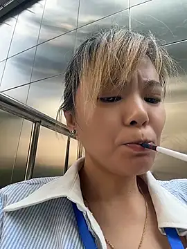 KKMM168 - 完成目标上空打电话