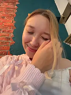 -NaughtyAngel- - SUCK FINGER WITH ROLL EYES IN PUBLIC