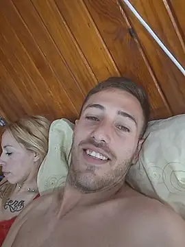 Luliyfoco - Anal en 4 con lechita adentro