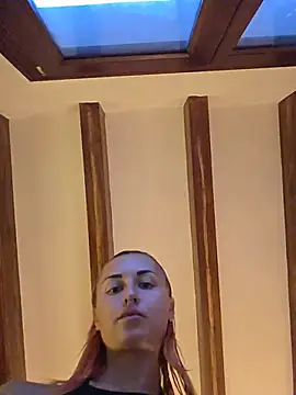 Kylie_blck - FlashTits+LivePic+1SurpriseVideo