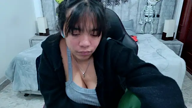 Laureentt_ - flash tits