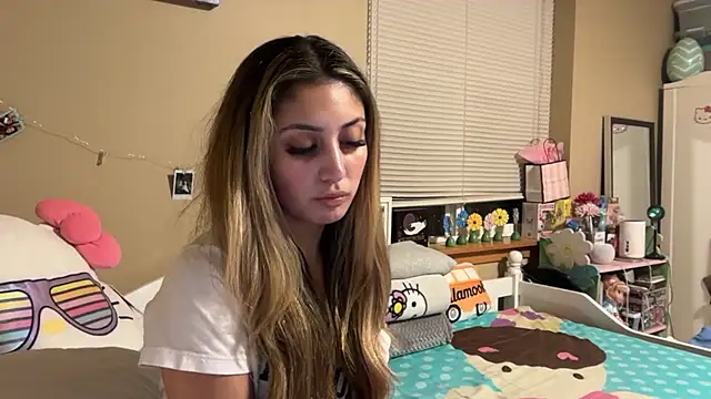 Badbihdani18 - Titty Flash!! 🍒