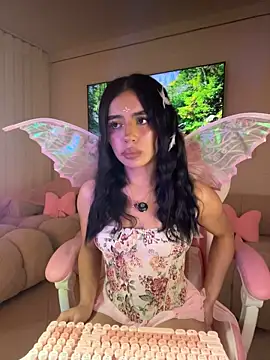 Emily-14 - Hiii hii, make me feel horny dddy