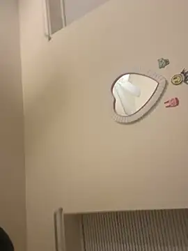 H_oney4411 - Flash/Bounce titties for 1 min!