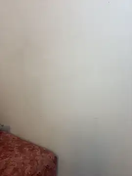 Im-Valenn - Lift your legs and show your pussy