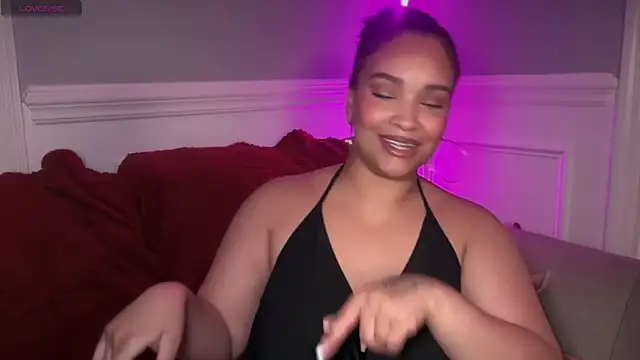 SashaEstrella - lush ON