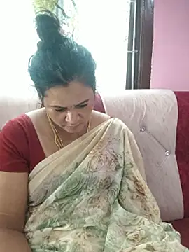 Tamilaruvi
