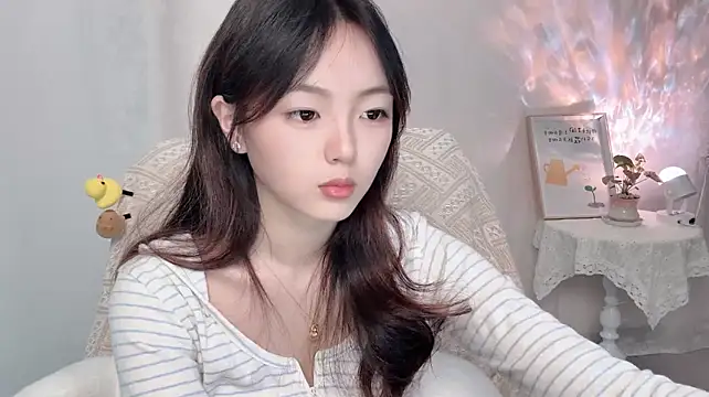 Wenwen8888 - 欧尼 你的世界少了我真的没关系嘛