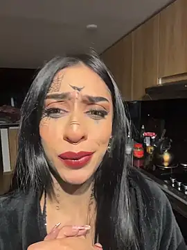 Lucyjoi - Bounce breasts + oil
