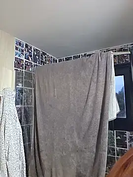 Kylie_blck - FlashTits+LivePic+1SurpriseVideo