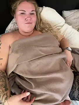 Jolina_Juice - ⚡️ 🍒 Tipp 10 Tokens -> Boob-Flash