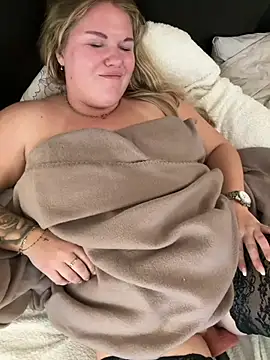 Jolina_Juice - ⚡️ 🍒 Tipp 10 Tokens -> Boob-Flash