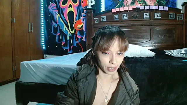 MINI_Petite - pety come down /Suck finger