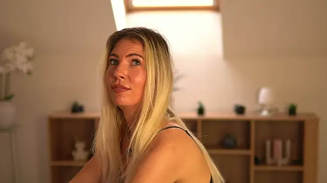 CassieMiles - 🍆 sloppy blowjob 🍆