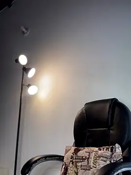 _Bella_7 - FUCK ME IN DOGGY