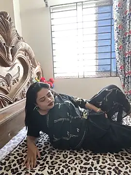 Pinky-2 - Oiling My Sexy Pussy Hole