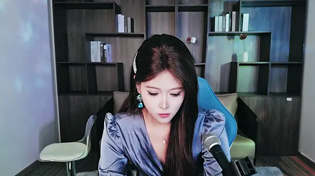 Yiyi__01 - 全裸影子舞