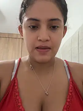 Isa_squirt1 - TRY TO MAKE ME SQUIRT😈🥵