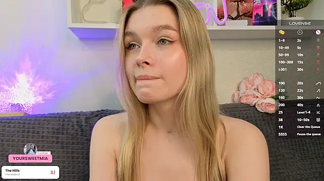 Cuteloat - spank me!