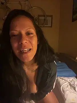 CocoCandelaLatina - 💦Show Boobs + Spit on it