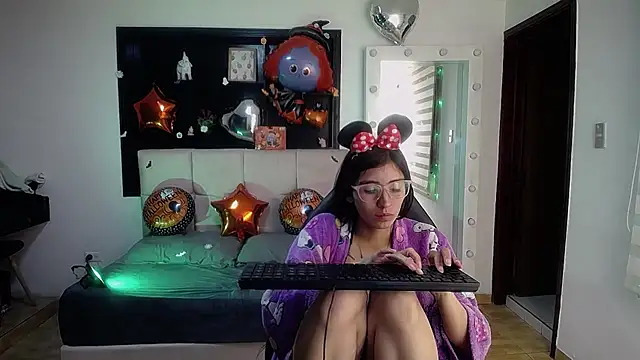 Sweet_abbyy_X - show feet 👣