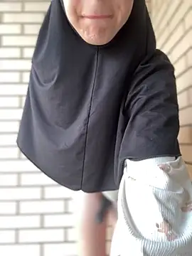 LynaFrost - TAKE OFF SHIRT + HOT PHOTO LAST TIPPPER