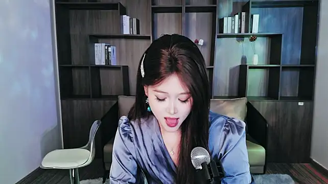 Yiyi__01 - 全裸影子舞