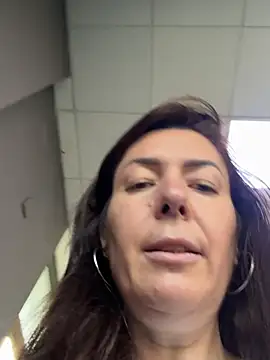 Eveangelll - Squirt in locker room public