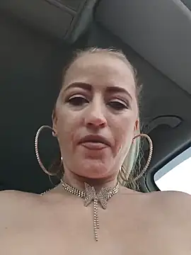 AlessiaBellini - Pussy play