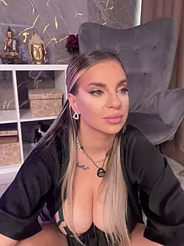 PearlPlenty - Spank that ass x5🍑