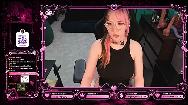 Maya_Viola - fingering a pussy