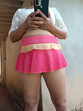 Female35 - Support the newcomer.