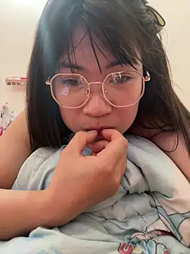 -Lyly_69 - Show zoom 30p