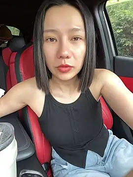 Susu2008 - 裸体站阳台直播10分钟