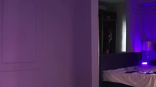 Monique_Celeste - get this tight pussy to squirt