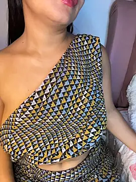 Shara_queen1 - 2 fingers in my pussy