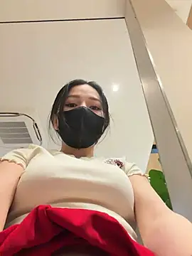 Linh_2004 - Make me cum squirt on public