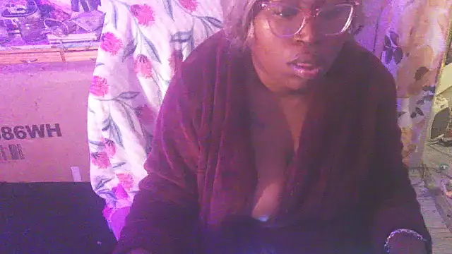 Nastydianastrips - SQUIRT ON YOUR VIBRATOR FOR US RIGHT NOW