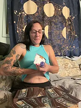 Xnaomifox - Use new toy