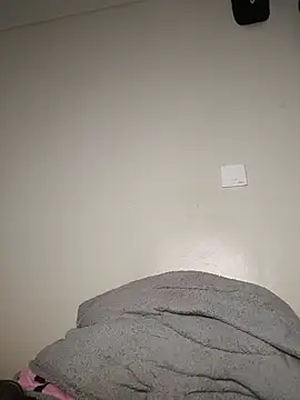 Lightskinbae - GET NAKED AD TWERK