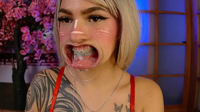 Miss___abigail - fist in my pussy