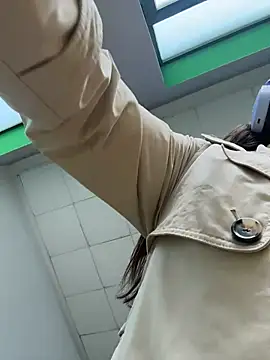 Eveangelll - Squirt in fitting room store