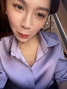 Zoe-520 - 户外哭乳娇喘