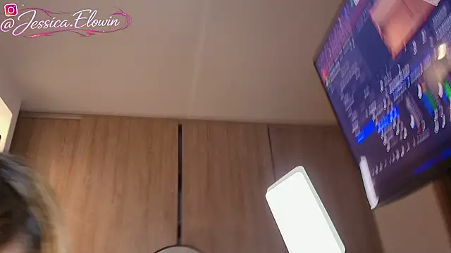 JessicaElowin - 😈Fingering pussy/ ass 😈